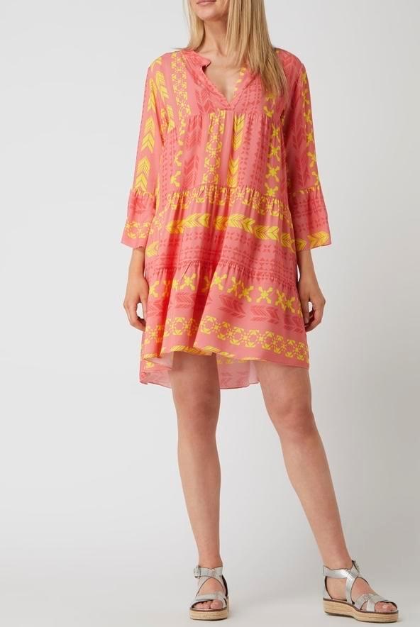 Miss Goodlife Jurk Maat M (ook L), Kleding | Dames, Jurken, Zo goed als nieuw, Maat 38/40 (M), Roze, Boven de knie, Ophalen of Verzenden