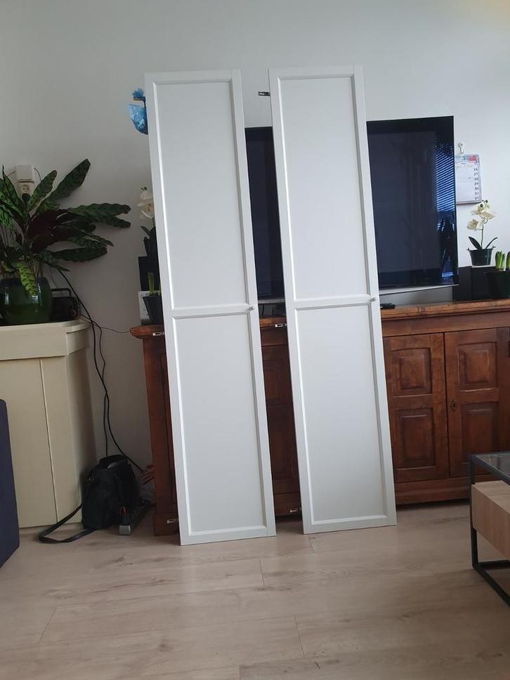 Billy boekenkast deuren IKEA, Huis en Inrichting, Woonaccessoires | Kamerschermen, Ophalen