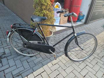 Oerdegelijke postbode batavus beschikbaar voor biedingen