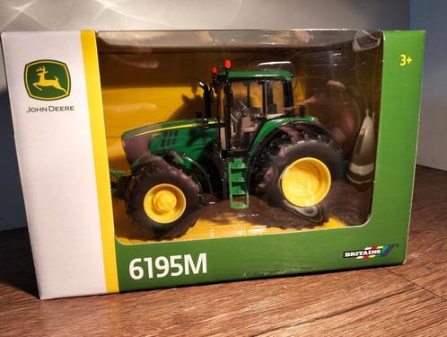 Te koop Britains John Deere 6195M., Hobby en Vrije tijd, Modelauto's | 1:32, Nieuw, Tractor of Landbouw, Britains, Ophalen of Verzenden