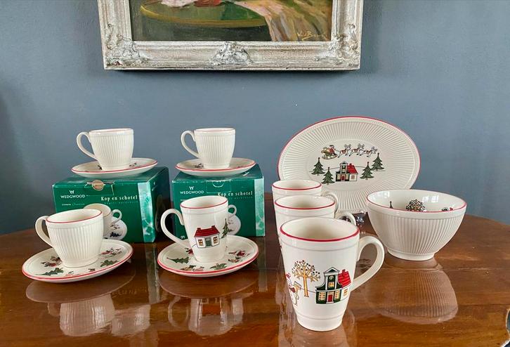 Wedgwood Christmas Servies, Huis en Inrichting, Keuken | Servies, Zo goed als nieuw, Bord(en), Overige stijlen, Aardewerk, Ophalen of Verzenden