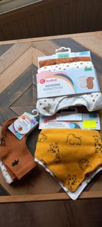 Doosje met c.a. 20 baby kleertjes, Verzenden, Nieuw, Maat 62