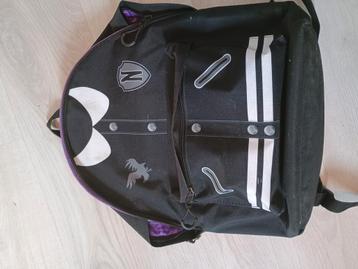 Wednesday schooltas  beschikbaar voor biedingen