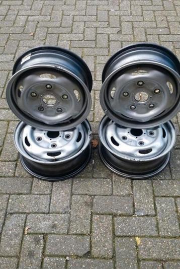 Velgen 4 stuks 15 inch zo goed als nieuw  beschikbaar voor biedingen