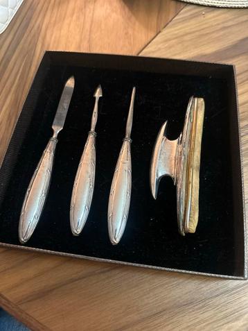 Zilveren Nagelset, Jaren '50 beschikbaar voor biedingen