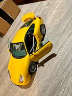 Porsche 911 GT3 1:18 geel, Hobby en Vrije tijd, Sun Star, Ophalen of Verzenden, Zo goed als nieuw