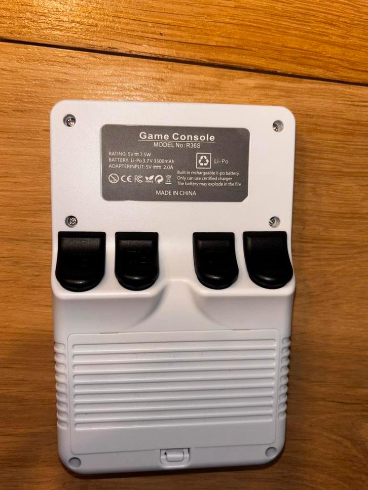 Nieuwe R36S Game Console - Retro Gaming!, Spelcomputers en Games, Spelcomputers | Overige, Nieuw, Verzenden