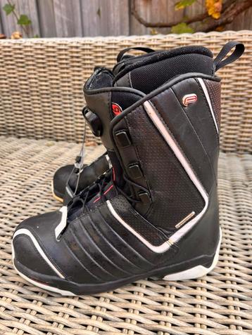 Salomon F20 Snowboard Schoenen Maat 45 beschikbaar voor biedingen