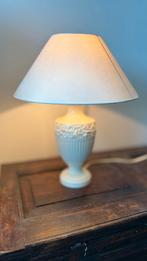 Prachtige Wedgwood lampvoet met kap. Klassiek & stijlvol, Huis en Inrichting, Lampen | Tafellampen, Ophalen of Verzenden, Gebruikt