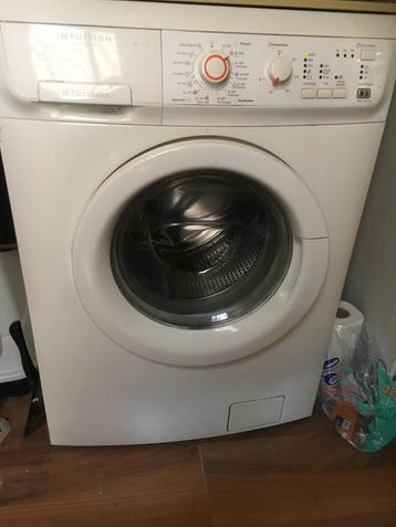 Nog een goedwerkende wasmachine Electrolux 7kg, wast goed beschikbaar voor biedingen