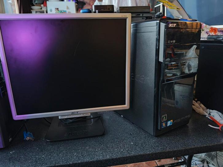 Acer Desktop inclusief monitor - Intel Quad Core - HDMI, Computers en Software, Desktop Pc's, Zo goed als nieuw, 3 tot 4 Ghz, HDD