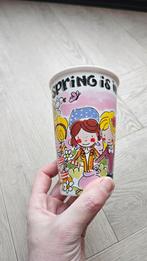 Hoge Melk beker van Blond Amsterdam, Ophalen