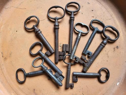 oude sleutels, Antiek en Kunst, Curiosa en Brocante, Ophalen of Verzenden