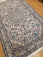 Vintage handgeknoopt perzisch tapijt nain 265x158, Tweedehands, Perzisch, 150 tot 200 cm, 200 cm of meer