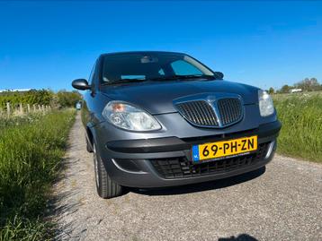 Lancia Ypsilon 1.2 2004 Grijs beschikbaar voor biedingen