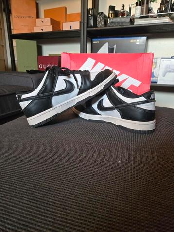Nike Dunk Low Panda - Maat 36.5 - staat 8/10  beschikbaar voor biedingen