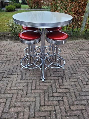 4 Amerikaanse barkrukken , Bel Air bartafel sixties fifties beschikbaar voor biedingen