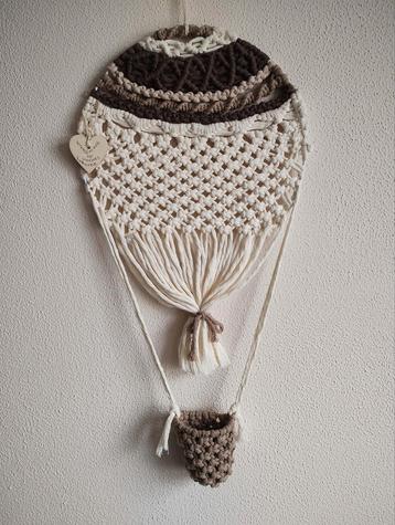 Macramé luchtballon baby/kinderkamer. Sisters Forever. beschikbaar voor biedingen