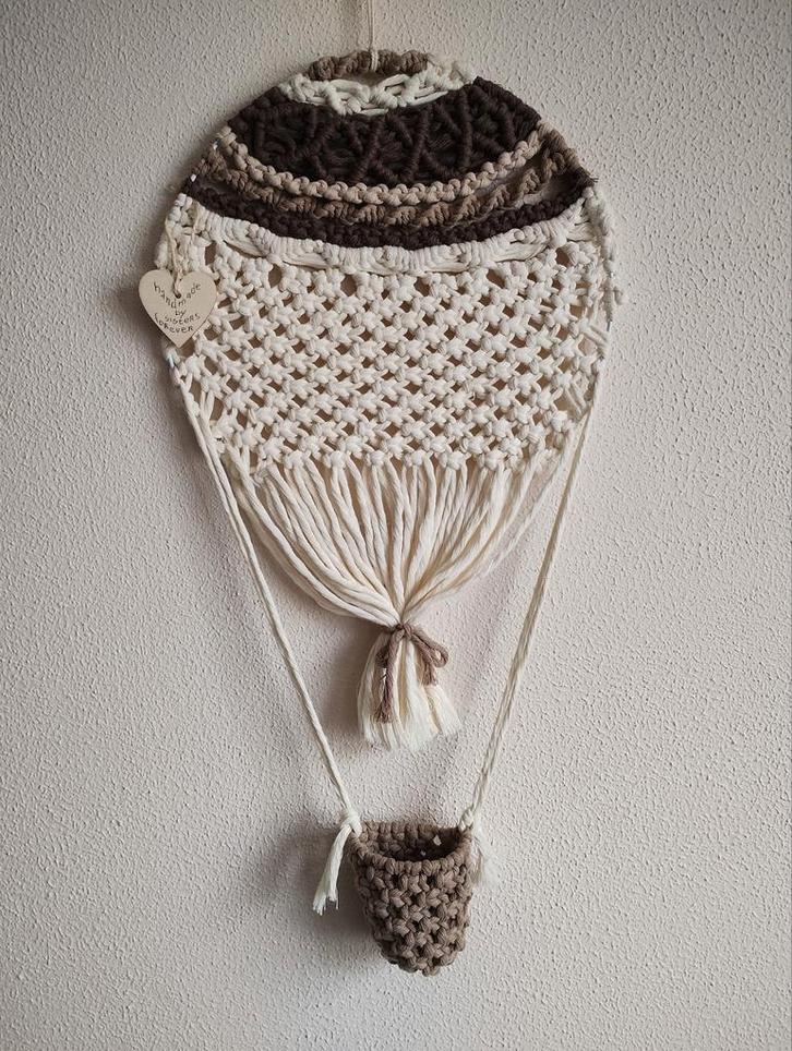 Macramé luchtballon baby/kinderkamer. Sisters Forever., Huis en Inrichting, Woonaccessoires | Wanddecoraties, Nieuw, Ophalen of Verzenden