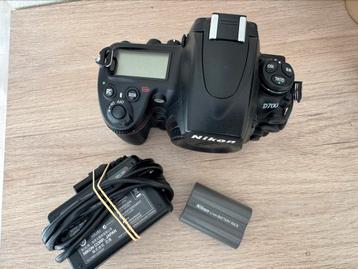 Nikon d700 body met oplader beschikbaar voor biedingen