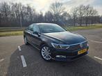 Volkswagen Passat Comfortline 1.4 TSI 150pk 7-DSG 2017 Zwart, Auto's, Volkswagen, Zwart, 4 cilinders, 700 kg, Zwart