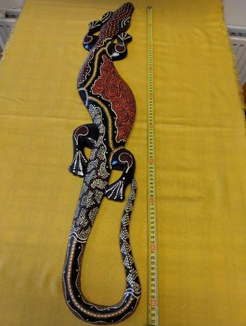 Design houten hagedis (ongeveer 90 cm lang) beschikbaar voor biedingen