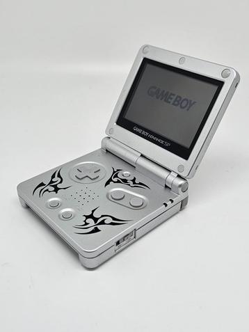 Gameboy Advance SP  101 - Tribal  beschikbaar voor biedingen
