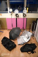 2 studiolampen, 1 studiolamp met paraplu , 1 softboxlamp, Gebruikt, Lamp of Flitsset, Ophalen