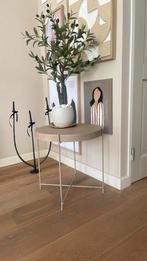 Beige bijzettafel, Minder dan 55 cm, Rond, Zo goed als nieuw, Ophalen
