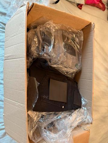 Pakket 19 stuks broeken 2 legare black bananas croyes beschikbaar voor biedingen