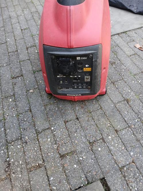 Honda eu 10i generator ( camping, bouw), Doe-het-zelf en Verbouw, Aggregaten, Gebruikt, Benzine, Minder dan 5 kVA, Ophalen of Verzenden