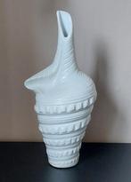 Witte Schelpen Vaas, Huis en Inrichting, Ophalen, Wit, Aardewerk of Porselein, Zo goed als nieuw
