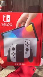 Nintendo switch oled, Spelcomputers en Games, Spelcomputers | Nintendo Switch, Ophalen of Verzenden, Zo goed als nieuw, Met 1 controller