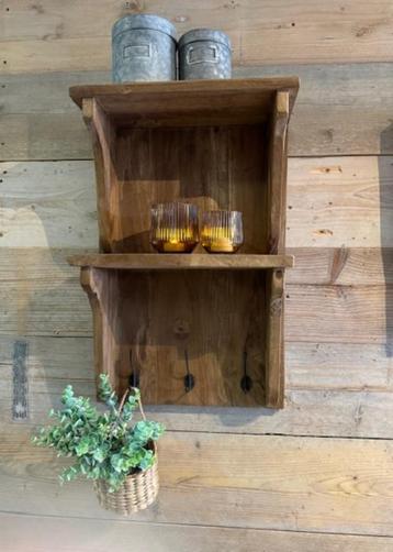 Houten wandrek met haakjes Nieuw  beschikbaar voor biedingen