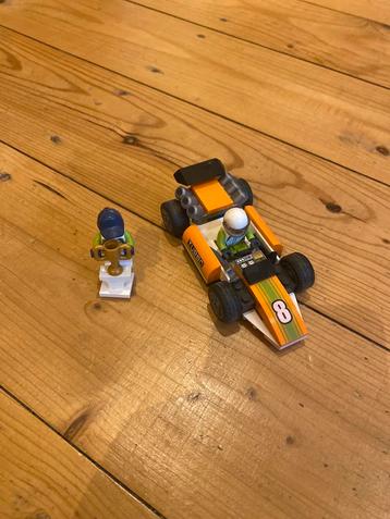 Lego city raceauto beschikbaar voor biedingen