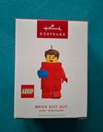 Hallmark Lego Christmas Tree ornament brick suit guy, Ophalen of Verzenden, Nieuw