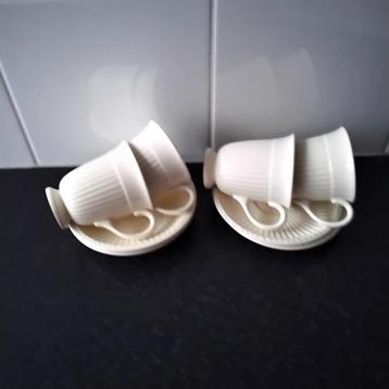 Wedgwood  4 koffie kop en schotels beschikbaar voor biedingen