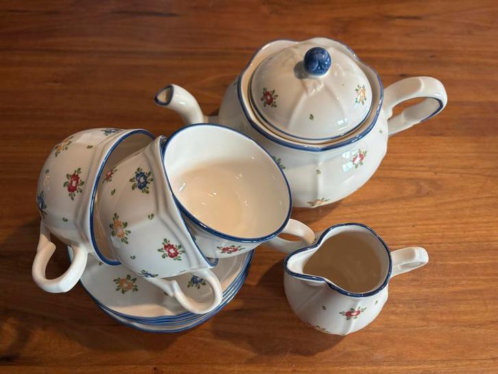 Zeller Fayencerie Keramik "Petite Rose"  theeservies, Antiek en Kunst, Antiek | Servies compleet, Ophalen