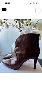 Nieuw Toral enkellaarsjes maat 39, Kleding | Dames, Schoenen, Ophalen of Verzenden, Nieuw, Bruin, Lage of Enkellaarzen