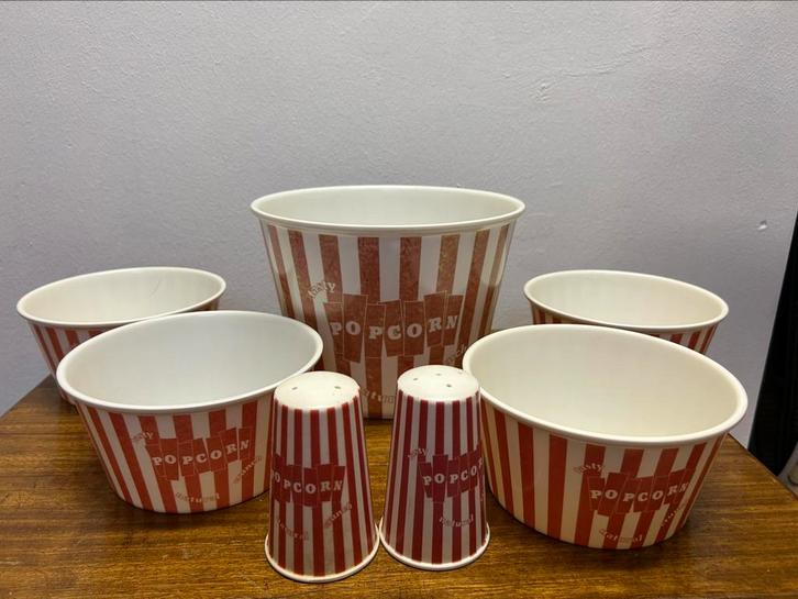Grote popcorn set, Huis en Inrichting, Keuken | Servies, Gebruikt, Overige typen, Overige stijlen, Overige materialen, Ophalen