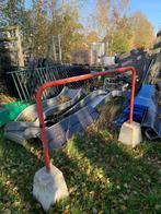 Duikelrek duikelstang 150 cm met fundatie rood, Kinderen en Baby's, Speelgoed | Buiten | Speeltoestellen, Ophalen, Gebruikt