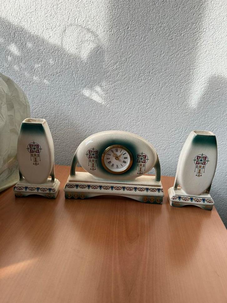 Antiek Klokkenstel met Vazen, Antiek en Kunst, Antiek | Klokken, Ophalen