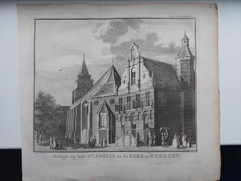 18 / Stadhuis en Kerk te Woerden Gravure uit 1750 J. Philips, Antiek en Kunst, Kunst | Etsen en Gravures, Ophalen of Verzenden