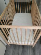 Baby cot and mattress with cover, Kinderen en Baby's, Babywiegjes en Ledikanten, Ophalen, Nieuw, Ledikant
