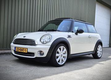 Mini One Anniversary MKII (r56) 1.4 2010 | Cruise | Open dak beschikbaar voor biedingen