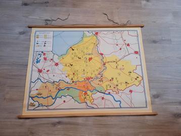 Schoolkaart Gelderland - Vintage beschikbaar voor biedingen