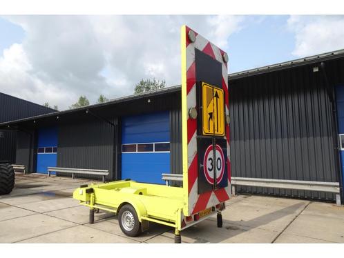 Bij Eemsned een van Weel Pijlwagen, Auto diversen, Aanhangers en Bagagewagens, Gebruikt