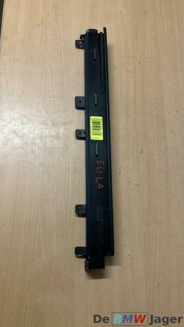Zonwering links achter BMW 5-serie Touring E61 1465747 beschikbaar voor biedingen