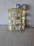 Vingerhoedjes in Vitrinekast, Verzamelen, Vingerhoedjes, Ophalen, Gebruikt, Porselein, Buitenland