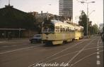 h1060: dia van HTM PCC 1225, Kalvermarkt, ca. 1980, Ophalen of Verzenden, Gebruikt, Tram, Kaart of Prent